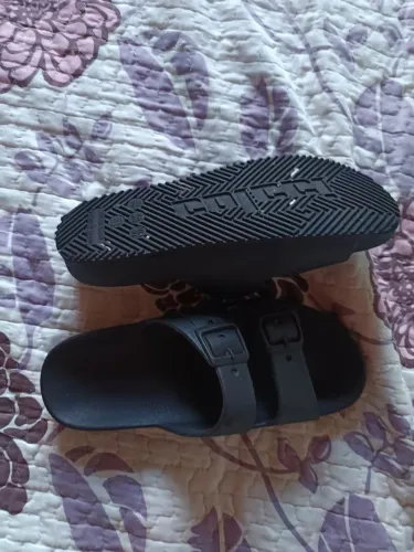 Chinelo Colcci número 35,36 semi novo 