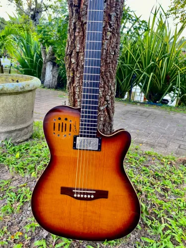 Violão Godin A6 ultra cor sunburst estilo Victor e Léo melhor preço pra vender logo?