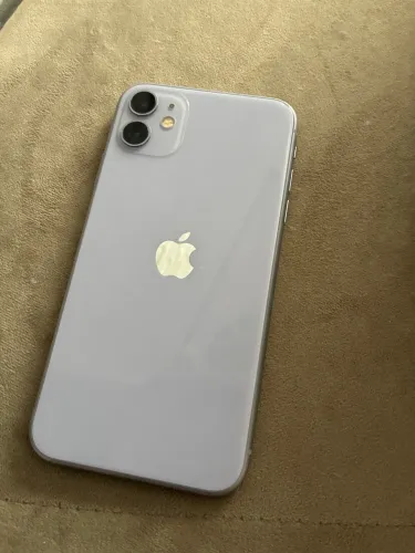 iPhone 11 - 128 GB