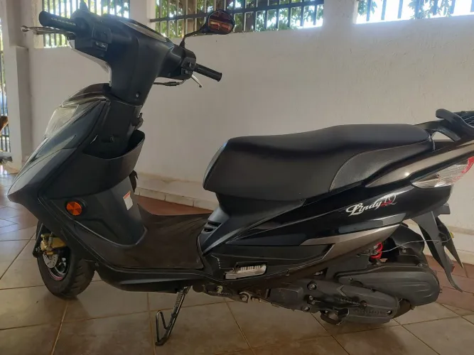Lindy 125