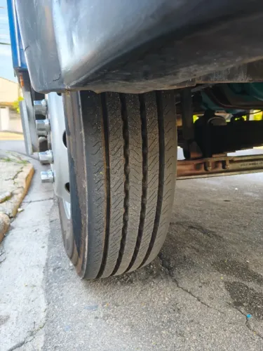 Mercedes 1113 1974 em ótimo estado
