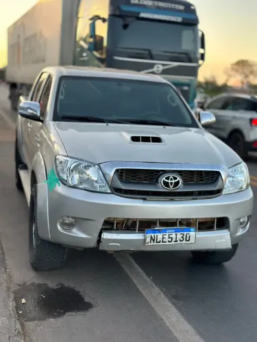 Toyota Hilux CD SRV D4-d 4X4 3.0 TDI Diesel AUT 2009