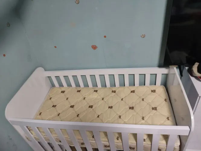 Vende-se berço novo