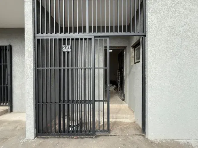 Quarto com banheiro privativo com internet, água e luz para alugar no centro de Campinas