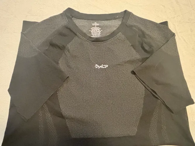 Camiseta Aplha Co Fit