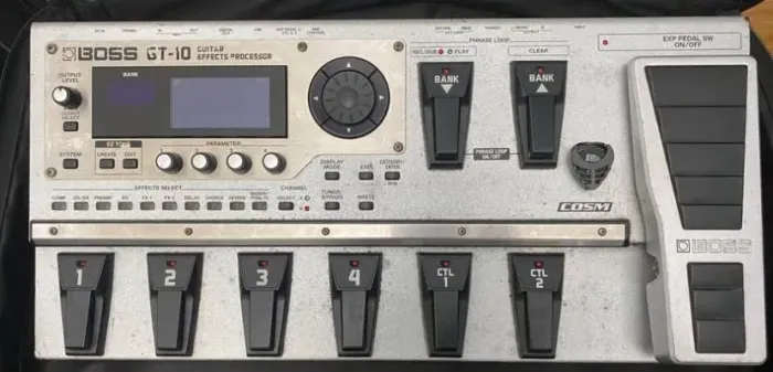 Padaleira Boss GT-10