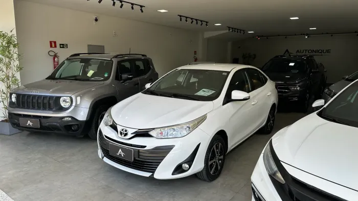 Toyota Yaris XS Connect Sedan 1.5 Flex 16V AUT 2022