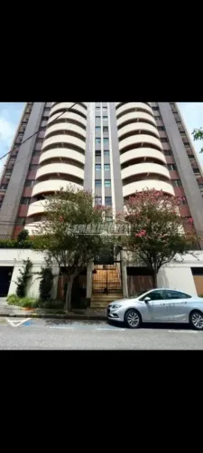 Cobertura Exclusiva no Edifício Mônaco: Luxo e Conforto com Vista Panorâmica