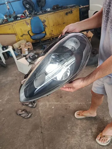Vendo par de farol Punto 2016