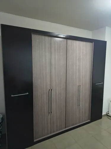 Guarda Roupa Grande 6 portas
