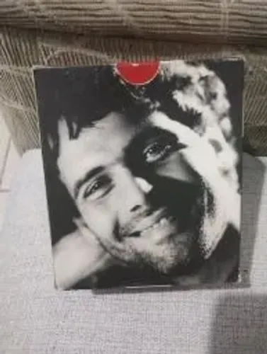 vendo um box do cazuza