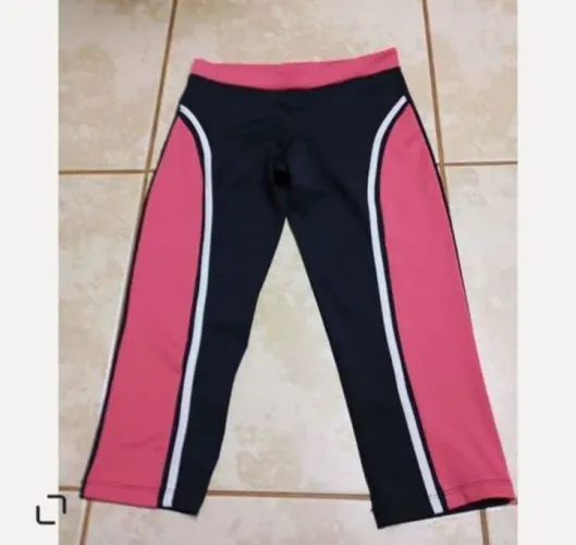 Calça feminina de academia tamanho M 