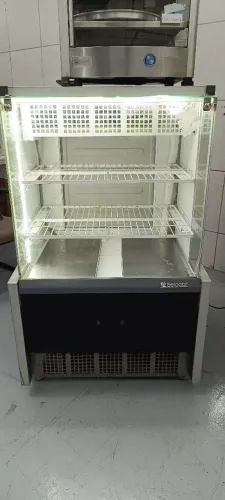 Vitrine Refrigerada GELOPAR  GPEA 075R PR Confeitaria Dupla Função.