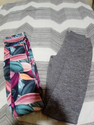 02 Calças Legging