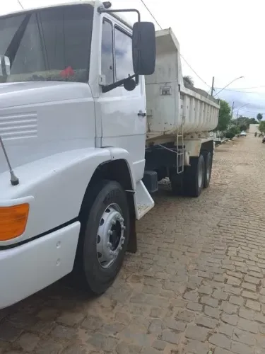 MB 1618 6x2 ano 1994 reduzido com caçamba