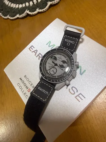Relógio Omega x Swatch MoonSwatch Earthphase/Fases da Lua