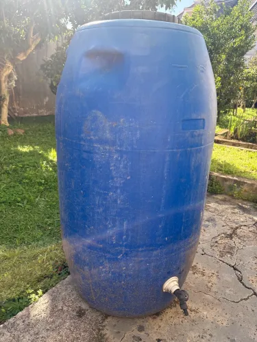 Tambor Bombona 250L com torneirinha