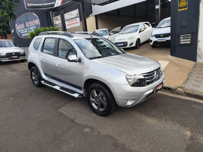 Renault Duster Dynamique 2.0 Hi-flex 16V Aut. 2014