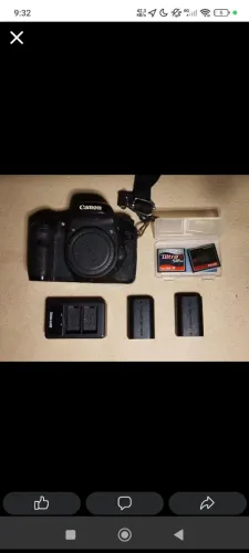 Vendo câmera Canon 7D com acessórios