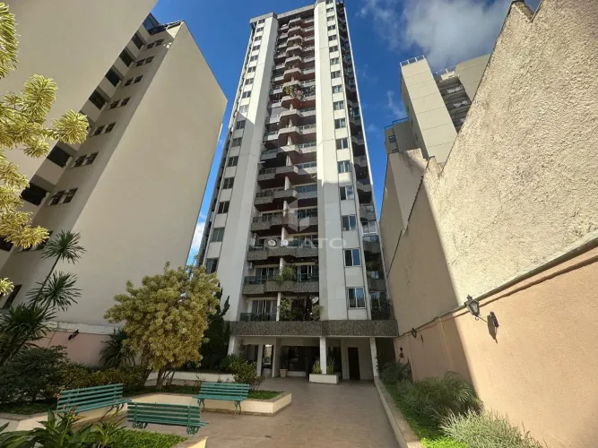 apartamento frente, 03 quartos/suíte, portaria 24 horas, bairro Santa Helena, frente, anda