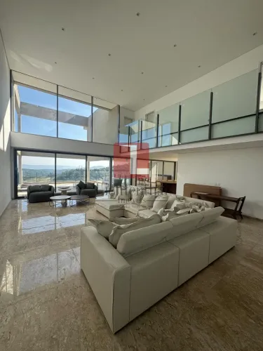 Casa de Condomínio à Venda em São Roque, 5 Suítes, 700m²