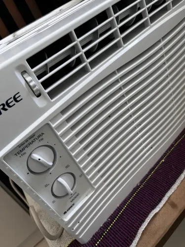 Ar-condicionado Janela Gree 7.000 BTUs Frio - 220V