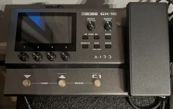 Boss Pedaleira Gx-10 Multi Efeitos Para Guitarra