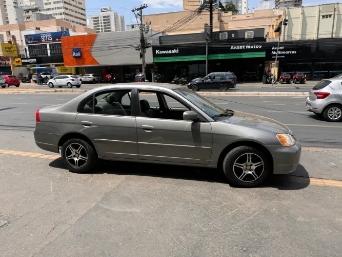 Honda Civic Sedan Lx/lxl 1.7 16V 115cv Aut. 4P 2001