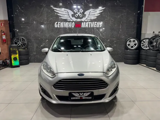 Ford Fiesta SE 1.6 16V Flex 5P 2015