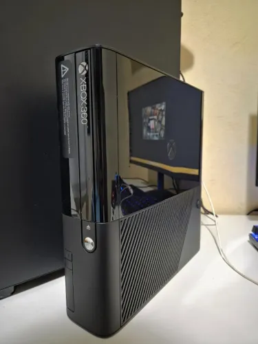 Xbox 360 Super Slim - No Estado / Para Conserto