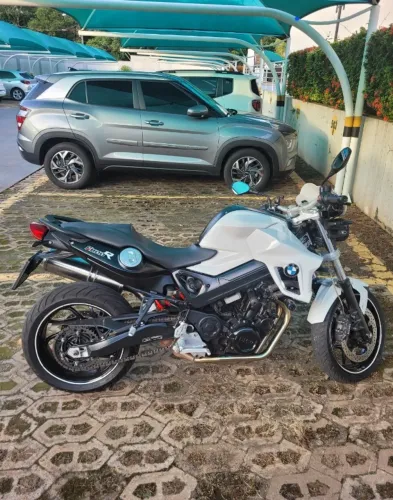 BMW F800BMW F800R ano 2012, com apenas 18.000 km originais. Moto extremamente conservada.