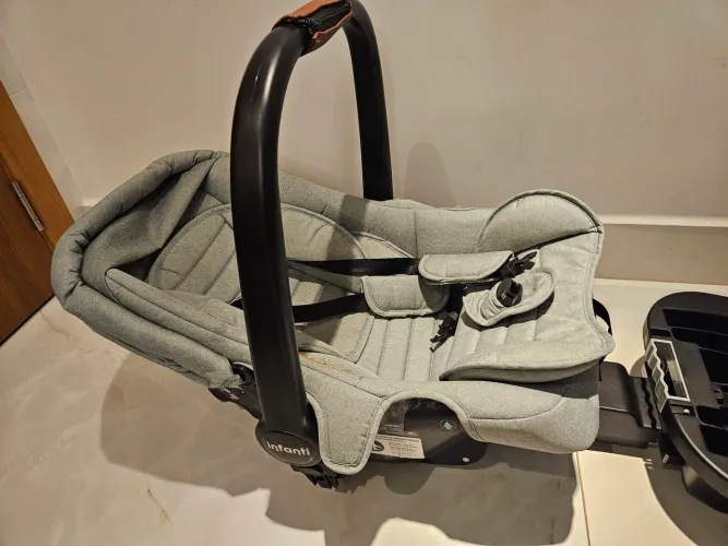 Bebe conforto Zion Infanti com base isofix