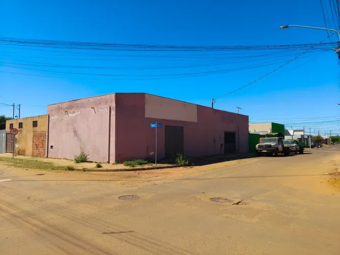 Salão comercial no Caioba