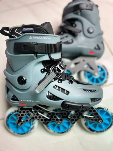 Patins profissional novo