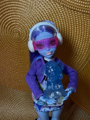 Monster High Abbey Fearbook sem caixa