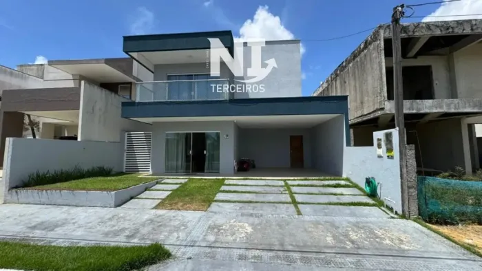 Casa em condomínio fechado no Antares