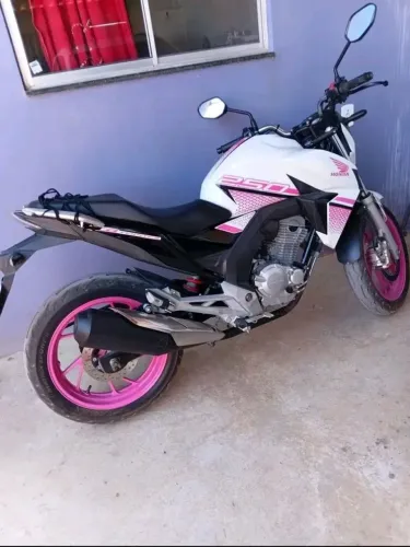 Vendo linda twister rosa e braço