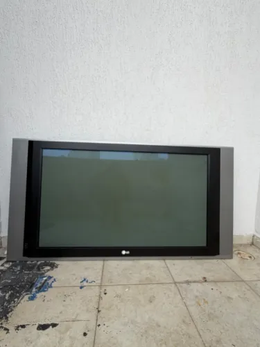 TV Plasma LG 42 Polegadas - perfeito estado - HDMI