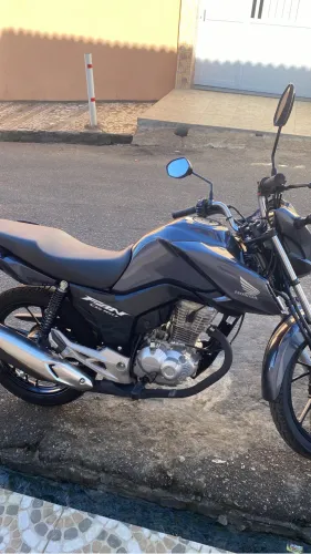 VENDO FAN 2024 6 MIL KM APENAS