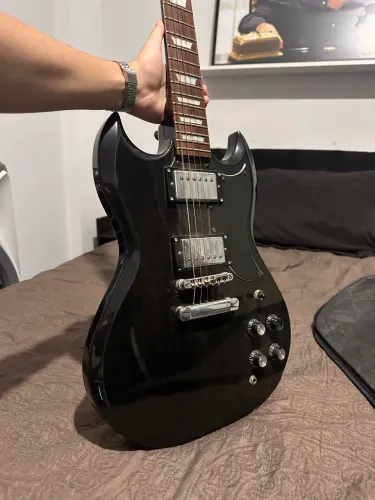 Guitarra Strinberg SG Preta