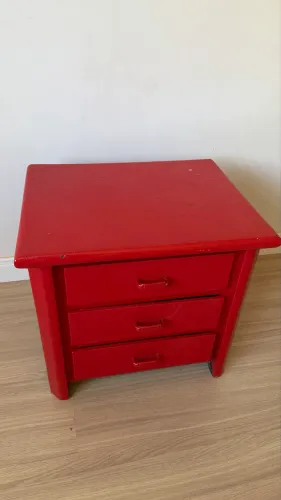 Mesa de cabeceira criado mudo