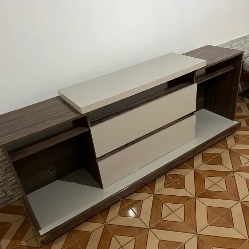 Rack para TV | 1,87 m x 0,36m | Muito espaçoso e bonito
