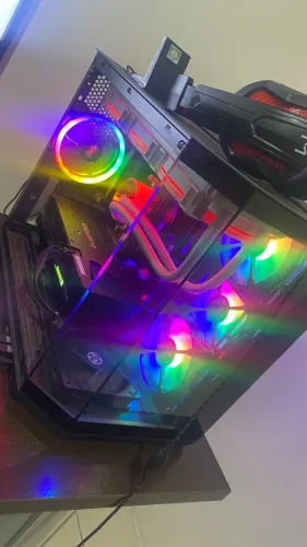 PC Gamer Ryzen 5 5600 / RX 7600 / 32GB RAM