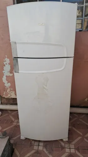 Geladeira com defeito