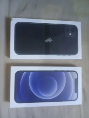 Caixas iPhone 12 e 11