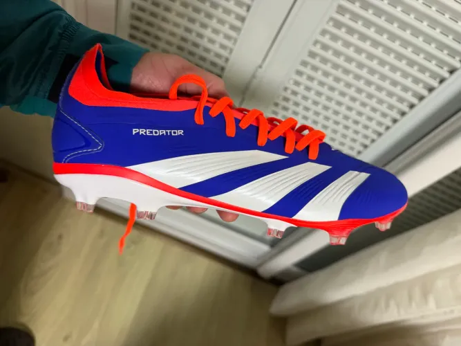 Chuteira Predator elite Fg hybrid touch 2.0 número 40 e 41