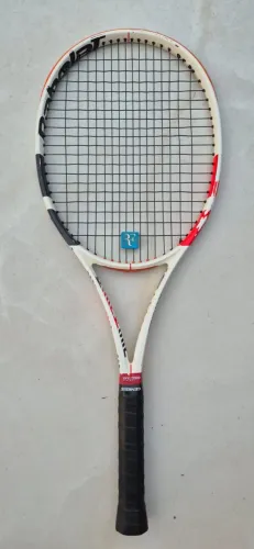 Babolat Pure Strike 98 - Raquete de Tênis Performance | Ótimo Estado!