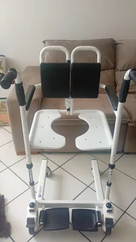 Cadeira de Transferência e Higiênica JL2000