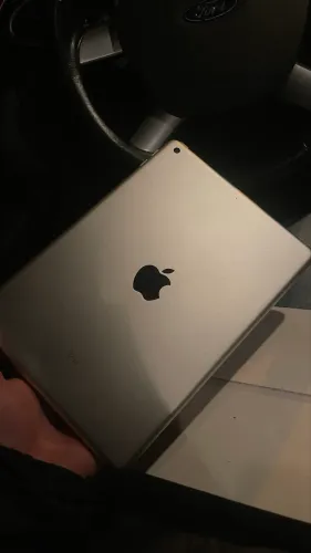 Vendo IPAD NOVO GERAÇÃO NEW 1k200 