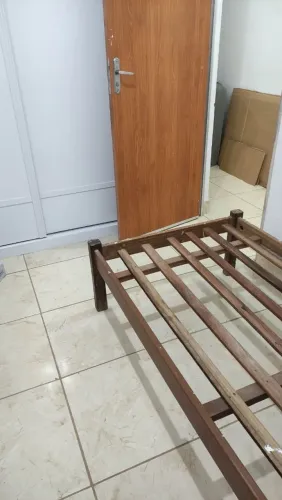Cama de sucupira